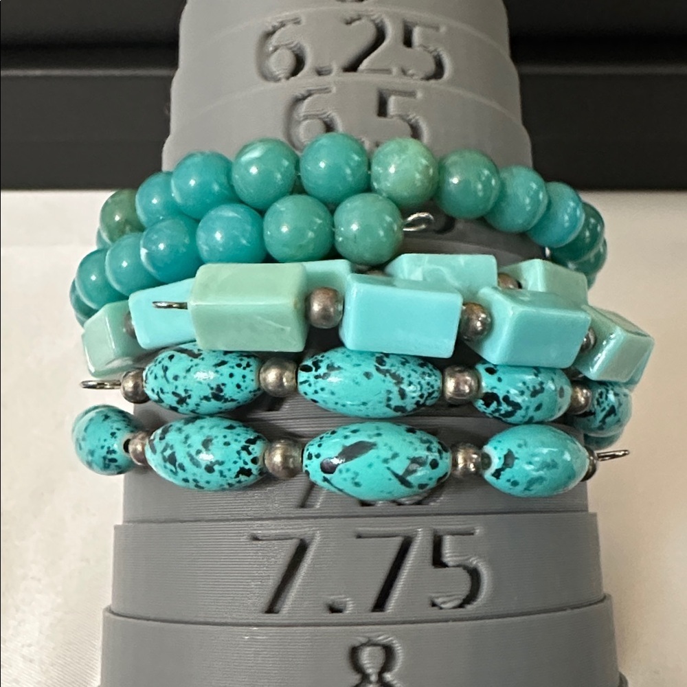 Turquoise and Blue Beaded Bracelet Set - Picture 14 of 15